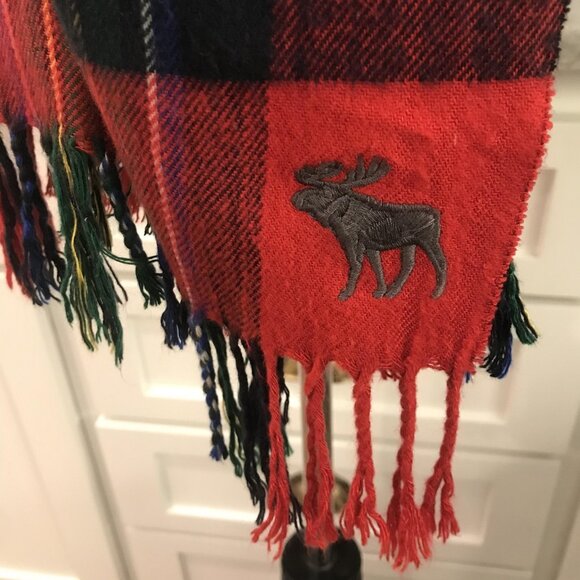 Abercrombie & Fitch Scarf One Size Red Tartan Plaid Fringe Moose Logo - Picture 3 of 7